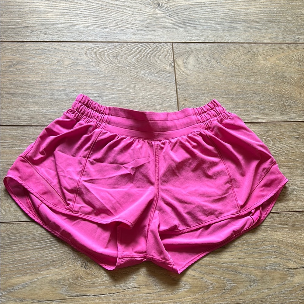 Lululemon Hotty Hot Short 2.5”